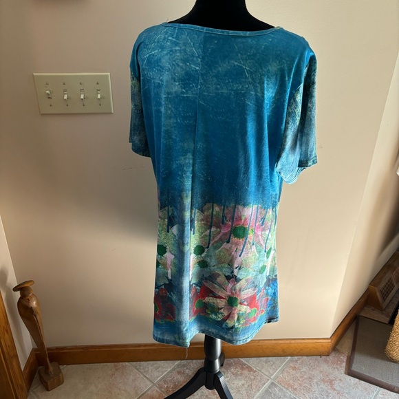 🌸 Floral Flowy Tunic with Pleating 🌸 - Picture 8 of 12